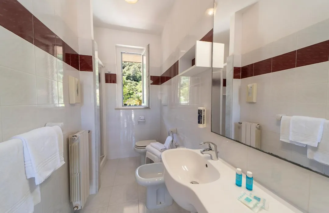 Residence Hotel Villa Mare-1